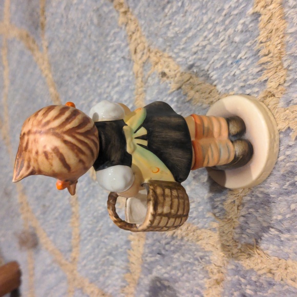 Goebel Hummel Figures, Doll Mother and Sister TMK 6 - Picture 11 of 16